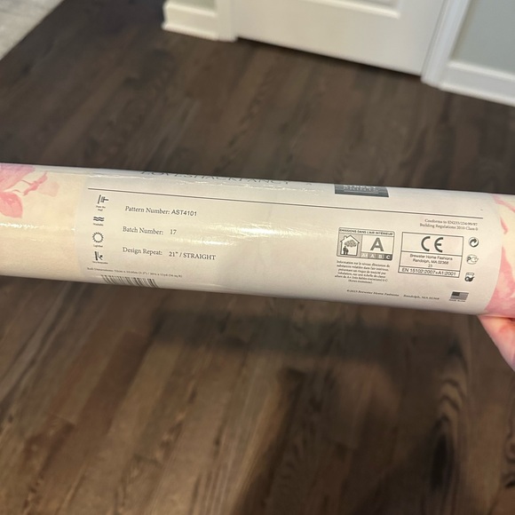 Love Shack Fancy Everblooming Rosettes Bouquets 33' L x 20.5'' W Wallpaper Roll - Picture 4 of 6